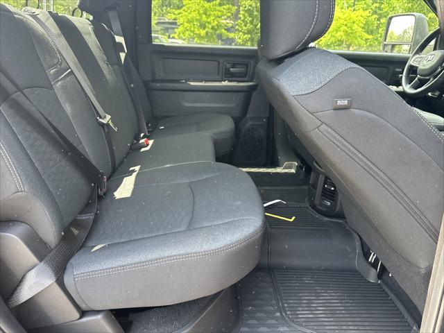 2026 Ram 2500 Black Express Crew Cab 4x4 6'4" Box