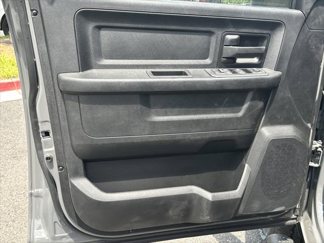 2026 Ram 2500 Black Express Crew Cab 4x4 6'4" Box