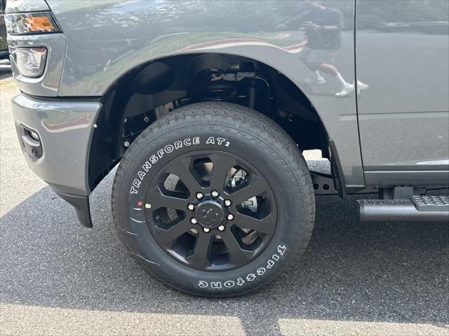 2026 Ram 2500 Black Express Crew Cab 4x4 6'4" Box