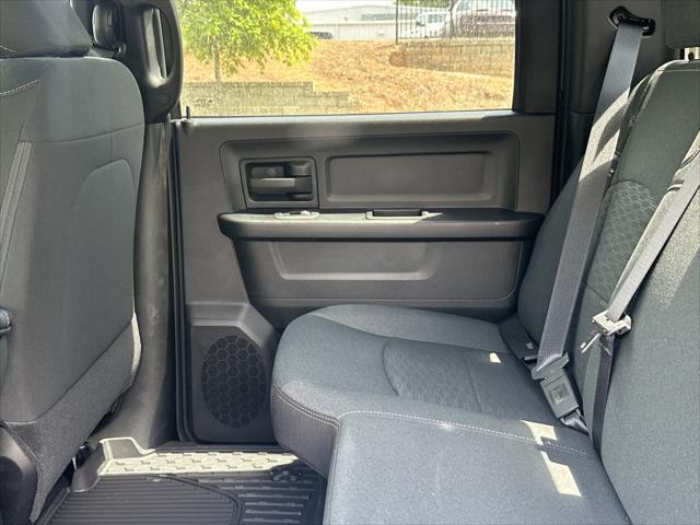 2026 Ram 2500 Black Express Crew Cab 4x4 6'4" Box