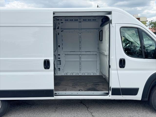 2026 Ram ProMaster Cargo Van Tradesman High Roof 159" WB EXT w/Pass Seat