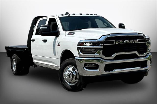 2026 RAM 3500 Chassis RAM 3500 TRADESMAN CREW CAB CHASSIS 4X4 60 CA