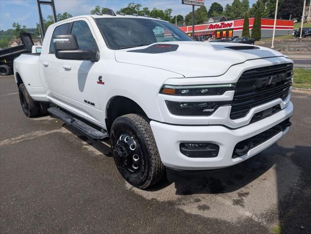2026 RAM Ram 3500 RAM 3500 LARAMIE MEGA CAB 4X4 64 BOX 2026 RAM Ram 3500 RAM 3500 LARAMIE MEGA CAB 4X4 64 BOX