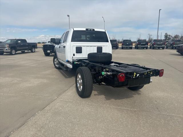 2026 RAM Ram 3500 Chassis Cab RAM 3500 TRADESMAN CREW CAB CHASSIS 4X4 60 CA