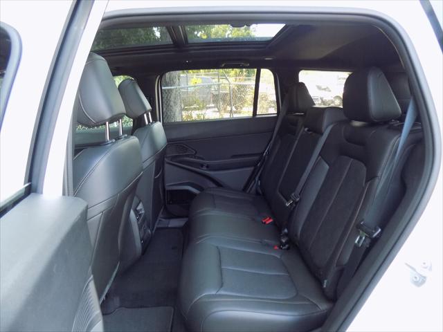 2026 Jeep Cherokee Overland 4x4