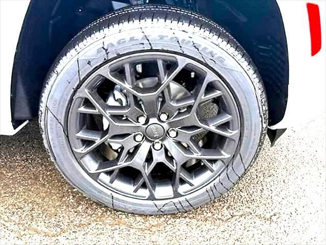 2026 Jeep Grand Cherokee Summit 4x4