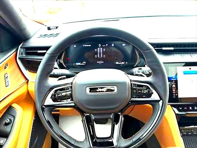 2026 Jeep Grand Cherokee Summit 4x4