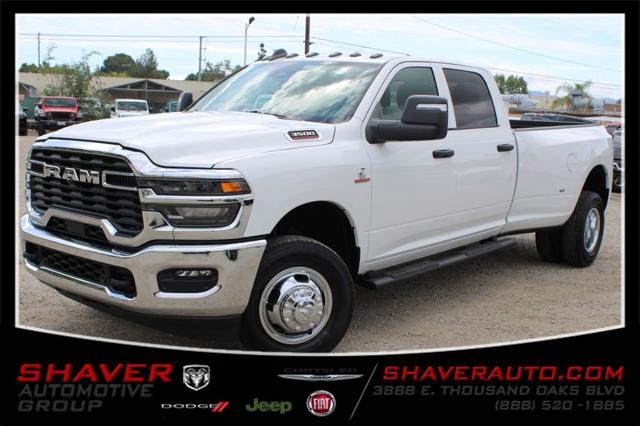 2026 RAM Ram 3500 RAM 3500 TRADESMAN CREW CAB 4X4 8 BOX