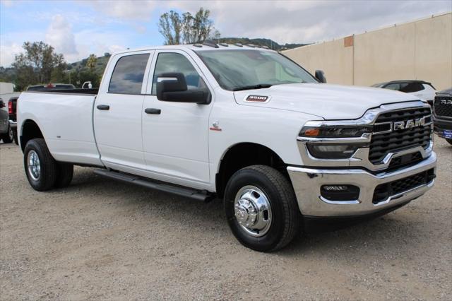 2026 RAM Ram 3500 RAM 3500 TRADESMAN CREW CAB 4X4 8 BOX