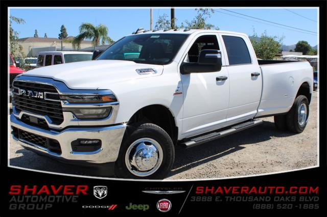 2026 RAM Ram 3500 RAM 3500 TRADESMAN CREW CAB 4X4 8 BOX