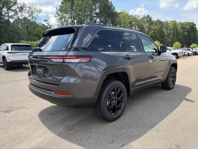 2026 Jeep Grand Cherokee Altitude 4x2