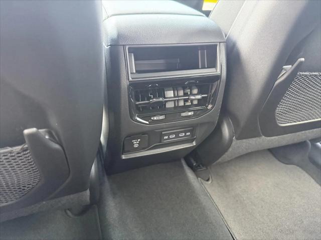 2026 Jeep Grand Cherokee Altitude 4x2