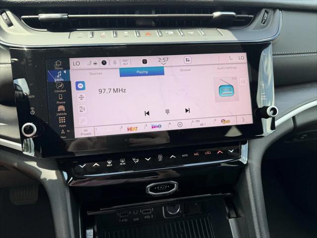 2026 Jeep Grand Cherokee Altitude 4x2