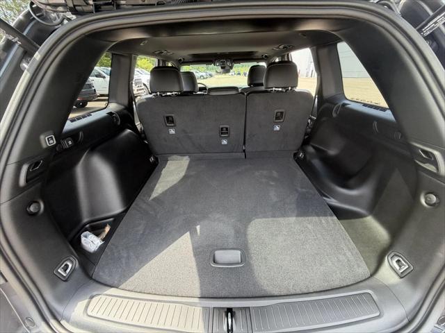 2026 Jeep Grand Cherokee Altitude 4x2