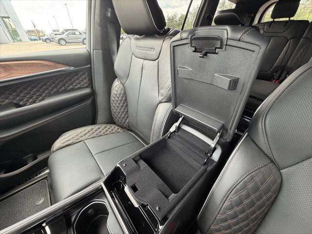 2026 Jeep Grand Cherokee Summit 4x4