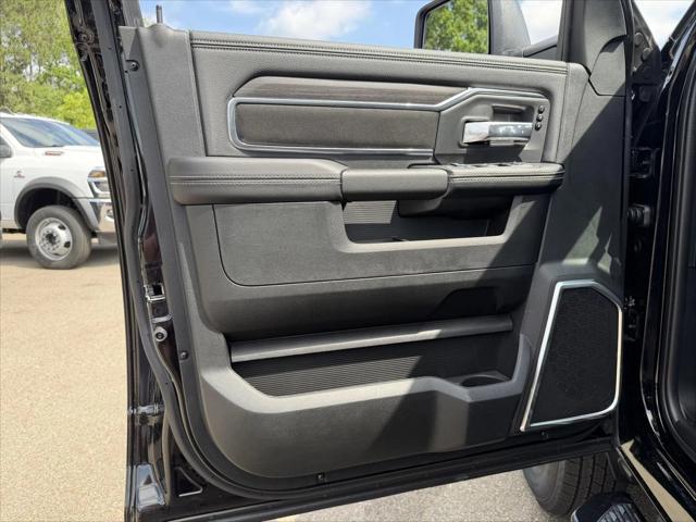 2026 Ram 3500 Laramie Mega Cab 4x4 6'4" Box