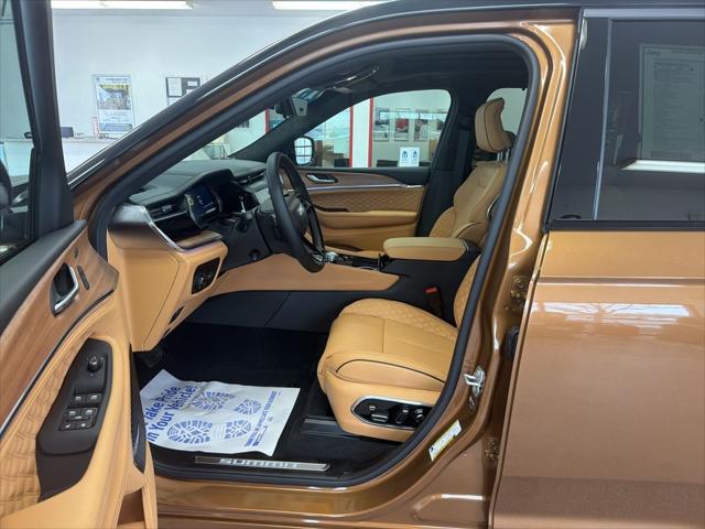 2026 Jeep Grand Cherokee Summit 4x4