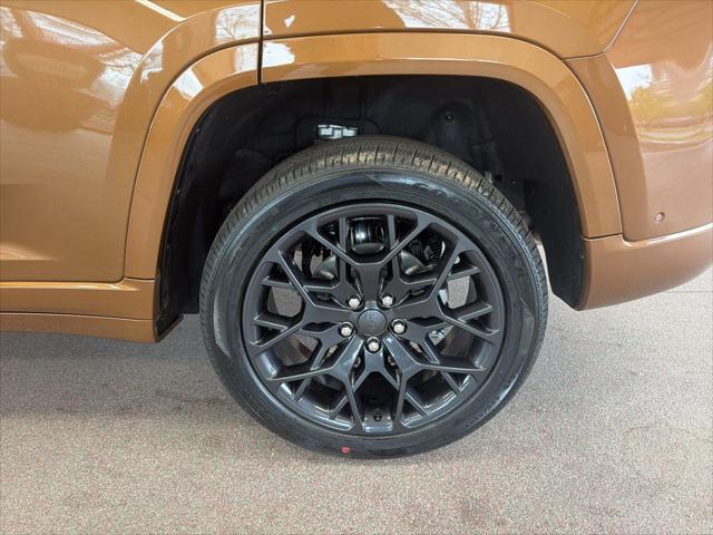 2026 Jeep Grand Cherokee Summit 4x4