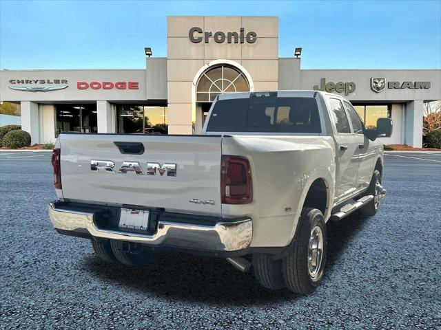 2026 RAM Ram 3500 RAM 3500 TRADESMAN CREW CAB 4X4 8 BOX