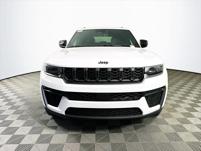 2026 Jeep Grand Cherokee GRAND CHEROKEE LAREDO ALTITUDE 4X4
