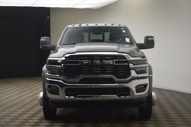 2026 RAM 5500 Chassis RAM 5500 BIG HORN CHASSIS CREW CAB 4X4 84 CA