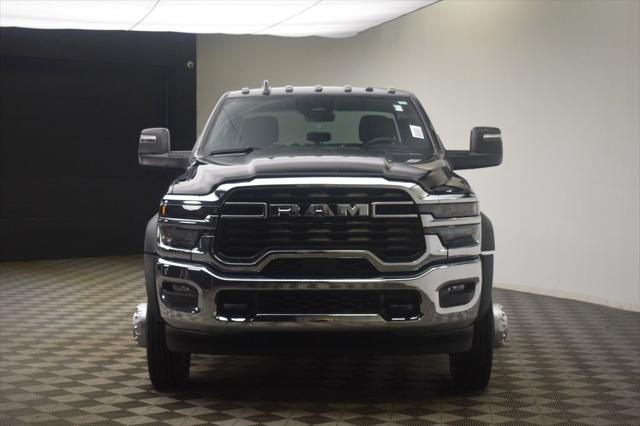 2026 RAM 5500 Chassis RAM 5500 TRADESMAN CHASSIS CREW CAB 4X4 84 CA