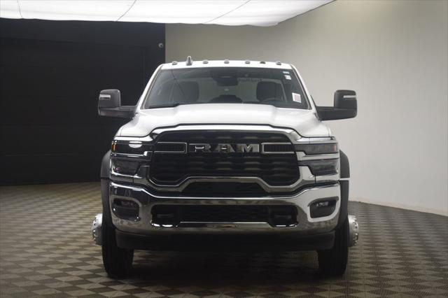 2026 RAM 5500 Chassis RAM 5500 TRADESMAN CHASSIS CREW CAB 4X4 84 CA