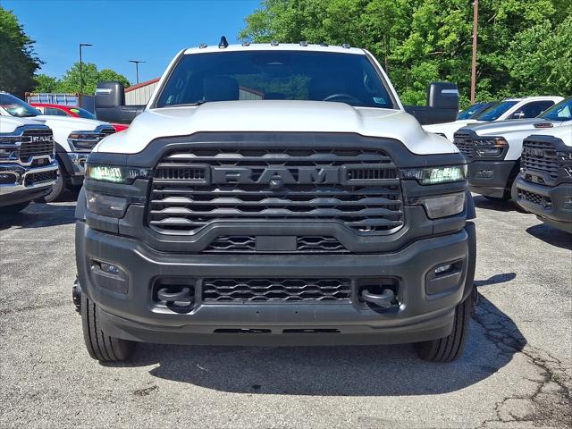 2026 RAM 5500 Chassis RAM 5500 TRADESMAN CHASSIS CREW CAB 4X4 60 CA 2026 RAM 5500 Chassis RAM 5500 TRADESMAN CHASSIS CREW CAB 4X4 60 CA