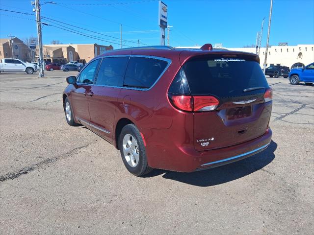 2017 Chrysler Pacifica Touring-L Plus