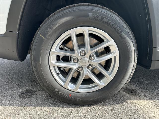 2026 Jeep Grand Cherokee Altitude 4x2