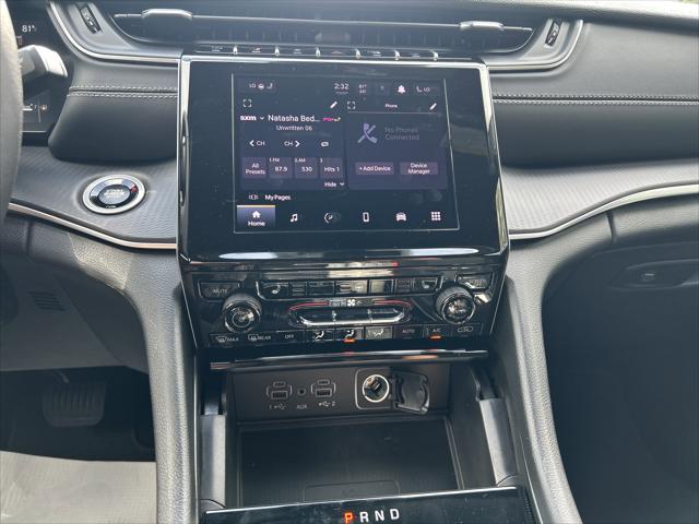 2026 Jeep Grand Cherokee Altitude 4x2