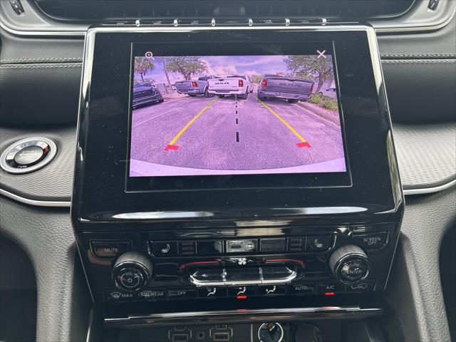 2026 Jeep Grand Cherokee Altitude 4x2
