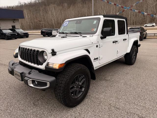 2024 Jeep Gladiator Sport S