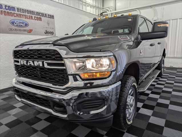 2024 RAM 2500 Tradesman Crew Cab 4x4 64 Box