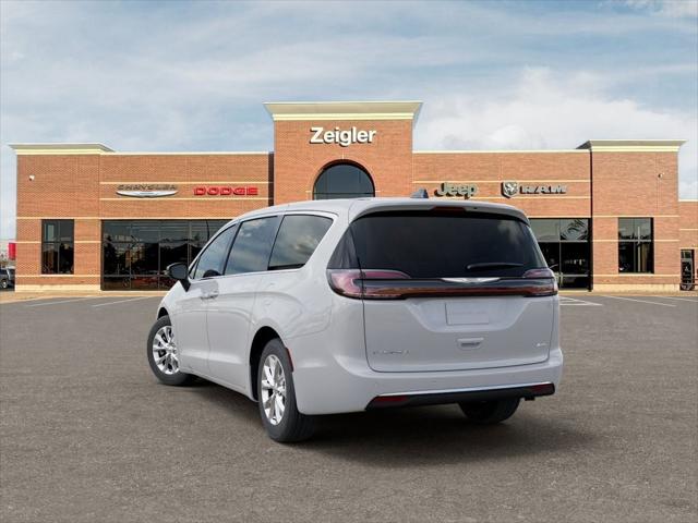 2026 Chrysler Pacifica PACIFICA SELECT AWD