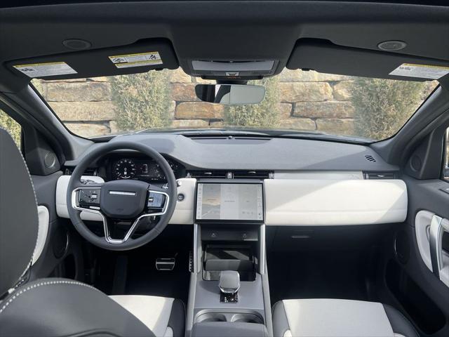 2026 Land Rover Discovery Sport Landmark