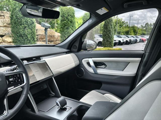 2026 Land Rover Discovery Sport Landmark