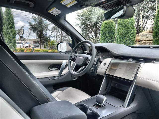 2026 Land Rover Discovery Sport Landmark