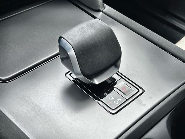 2026 Land Rover Discovery Sport Landmark
