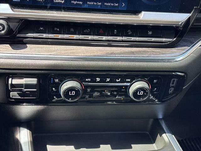 2022 Chevrolet Silverado 1500 4WD Crew Cab Short Bed LTZ