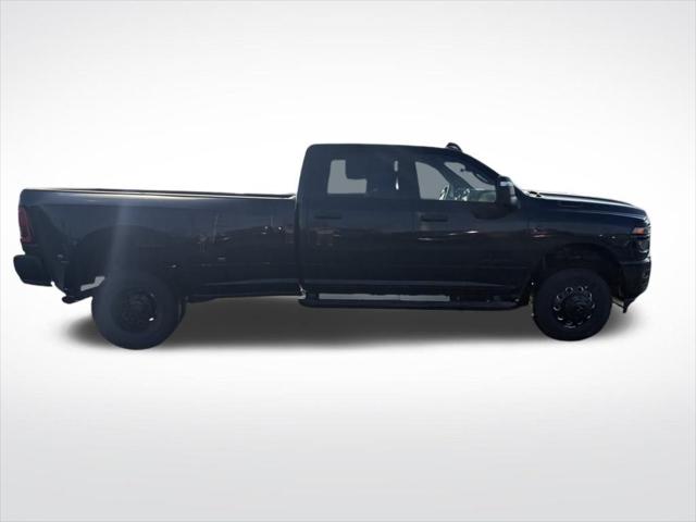 2026 RAM Ram 3500 RAM 3500 BIG HORN CREW CAB 4X4 8 BOX