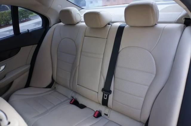 2015 Mercedes-Benz C-CLASS C 300 4MATIC