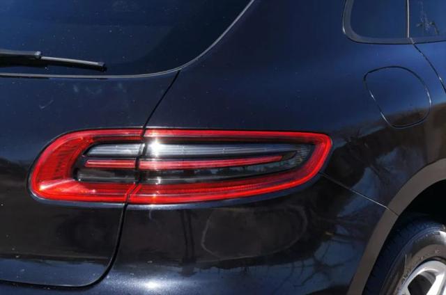 2018 Porsche Macan Base