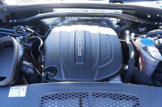 2018 Porsche Macan Base