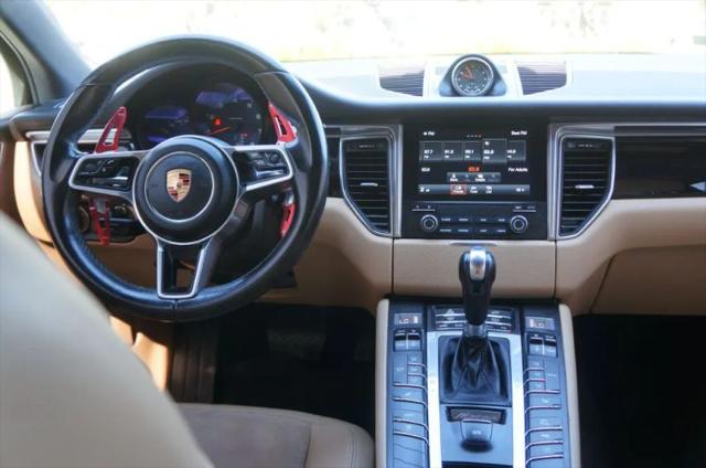2018 Porsche Macan Base