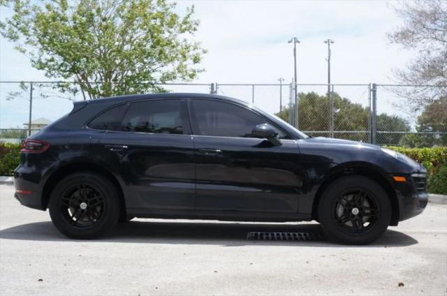 2018 Porsche Macan Base