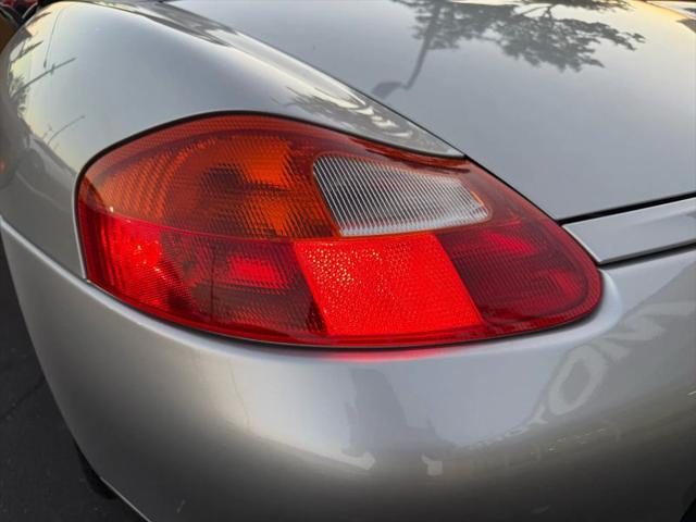 2002 Porsche Boxster Base