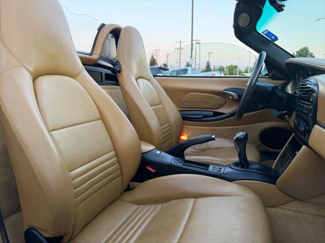 2002 Porsche Boxster Base