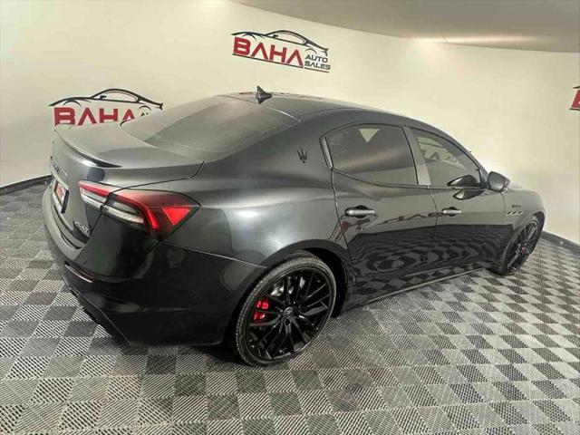 2023 Maserati Ghibli Modena Q4