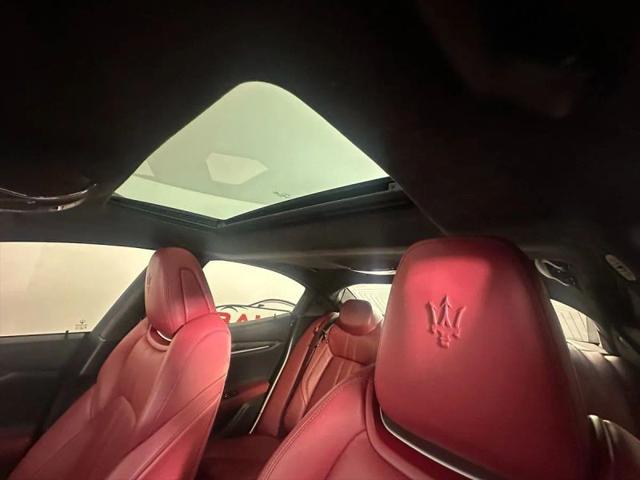 2023 Maserati Ghibli Modena Q4
